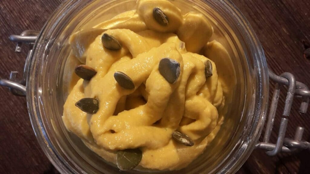 Hummus di zucca e castagne