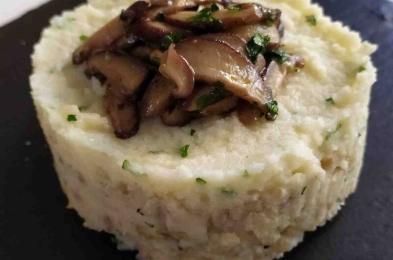 Orzotto con manteca di cavolfiore e sedano rapa con funghi shiitake