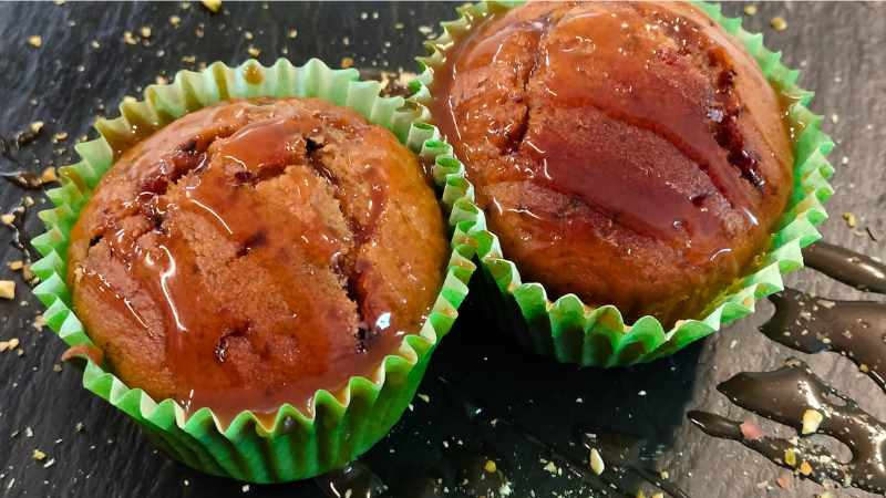 Muffin al caffè d'orzo e cioccolato fondente