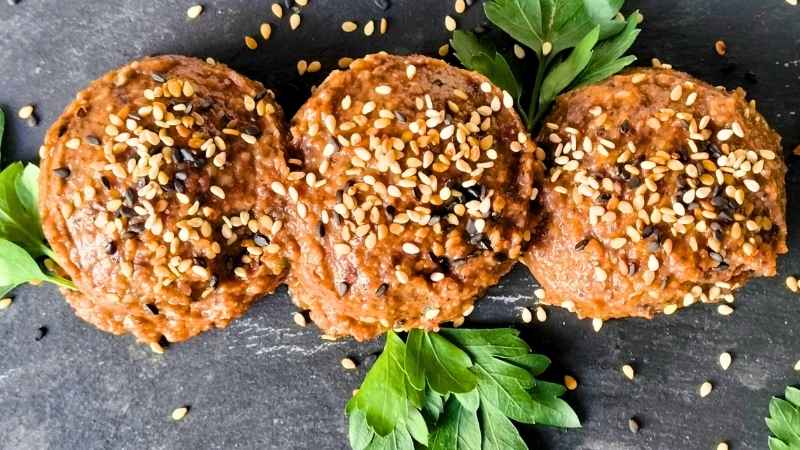 Crema di fagioli neri all’arancia e due misi